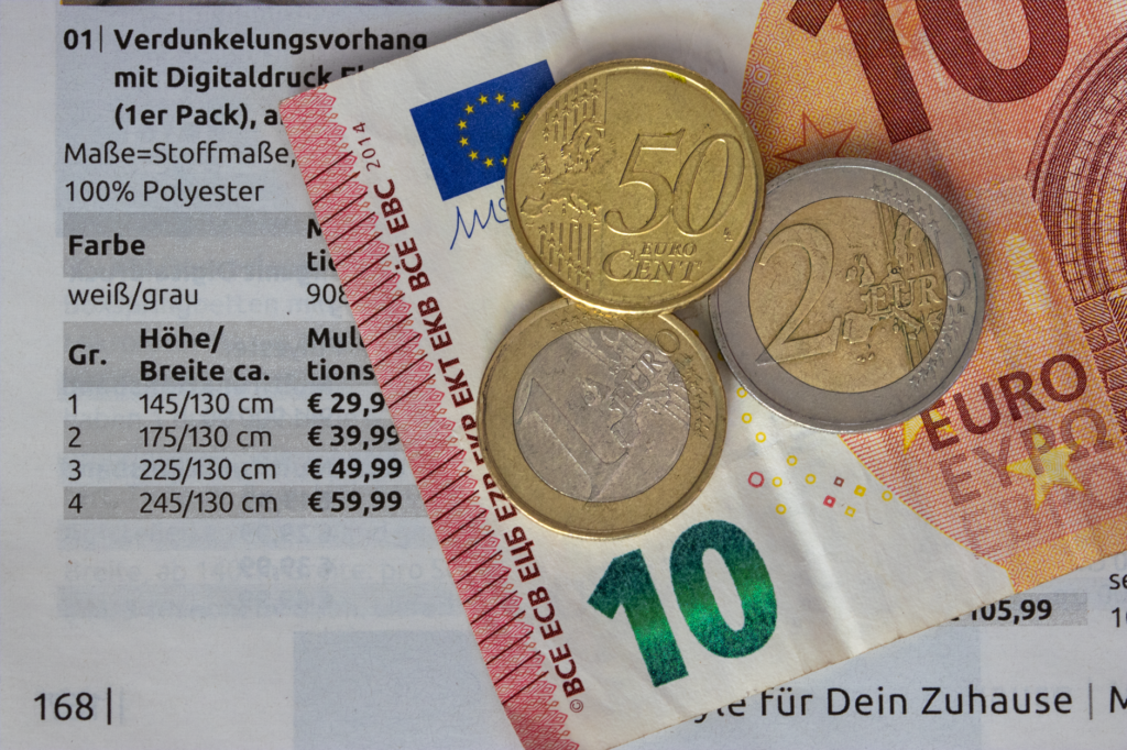 Strom und Gas vergleichen und monatliche Ausgaben senken