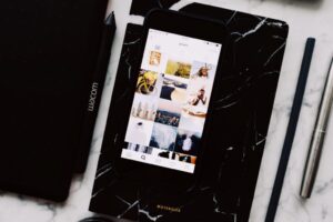 Instagram Affiliate Marketing am Smartphone planen