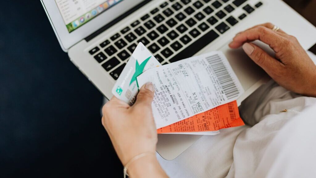 Kreditkarten Cashback mit Kartenabrechnung und Taschenrechner berechnen