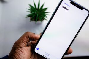 Newsletter Testversand durchführen und Posteingang auf dem Smartphone prüfen
